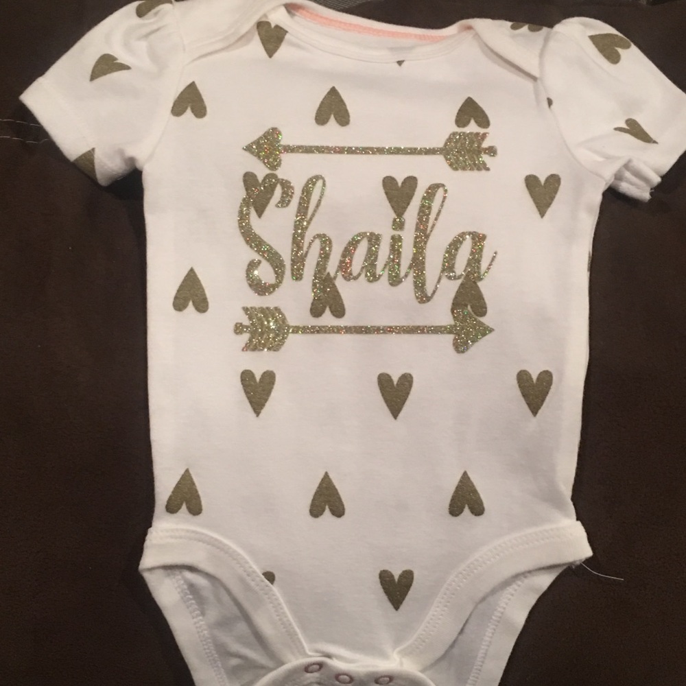 Designed onesies and shirts - Picture 2 of 5